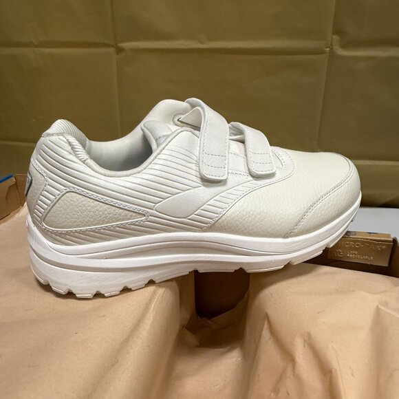 Brooks Women'sAddiction Walker V-Strap 2 White / Extra Wide / Size 10